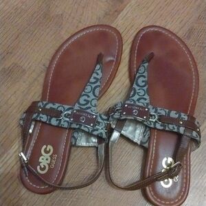 Guess sandles